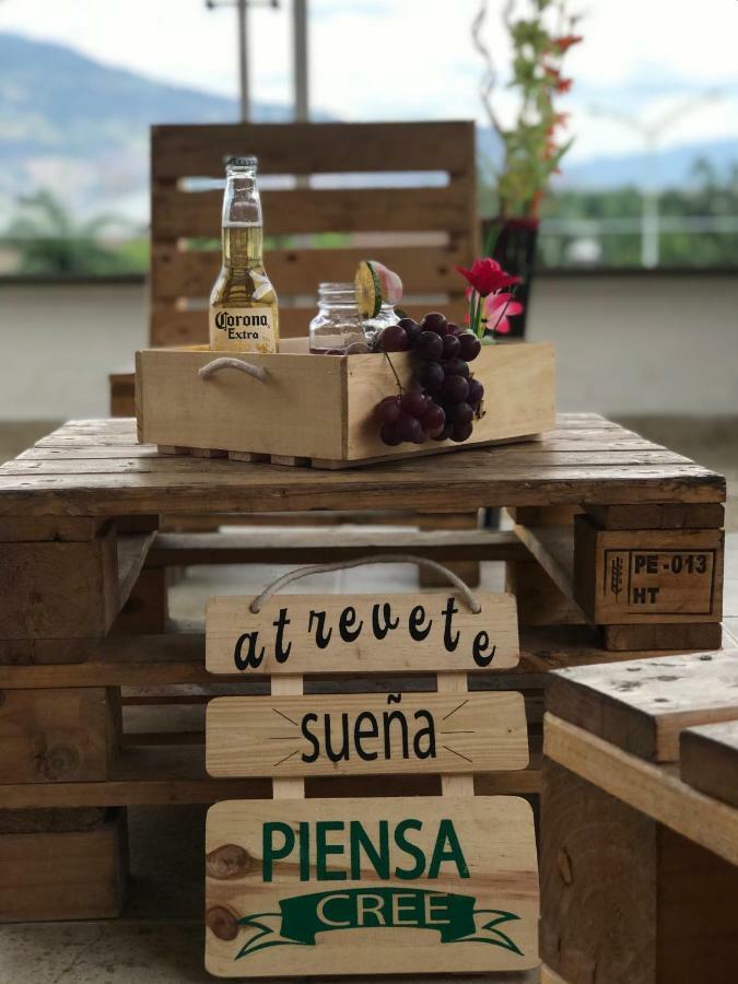 Hotel Bulerias 33 Medellín Dış mekan fotoğraf