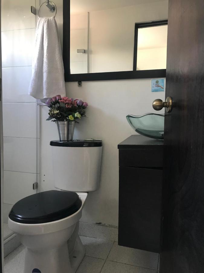 Hotel Bulerias 33 Medellín Dış mekan fotoğraf