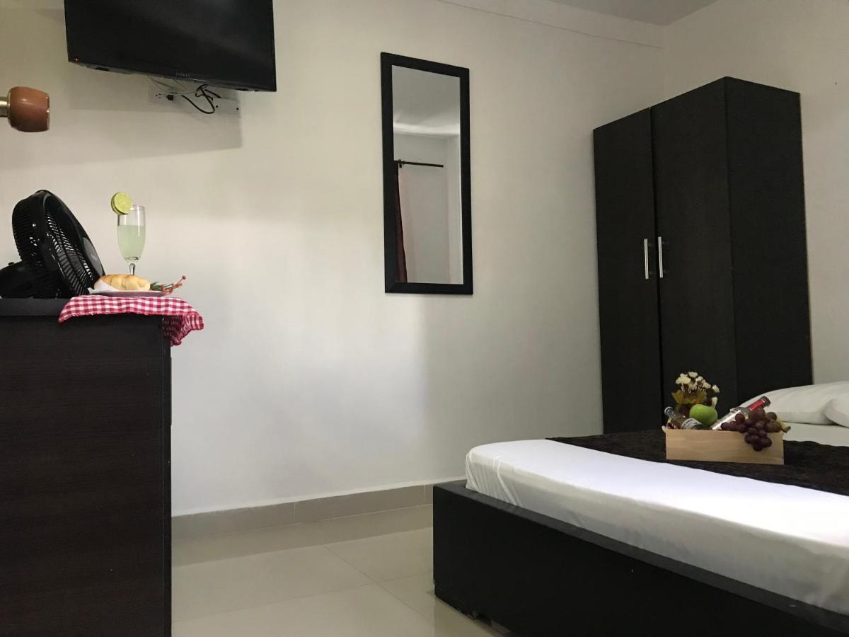 Hotel Bulerias 33 Medellín Dış mekan fotoğraf