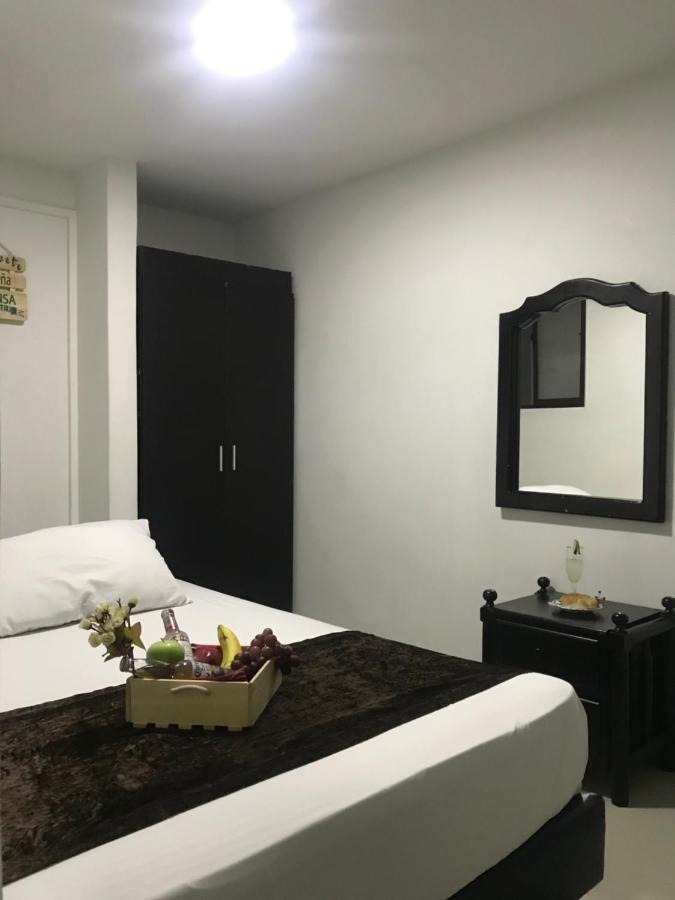 Hotel Bulerias 33 Medellín Dış mekan fotoğraf